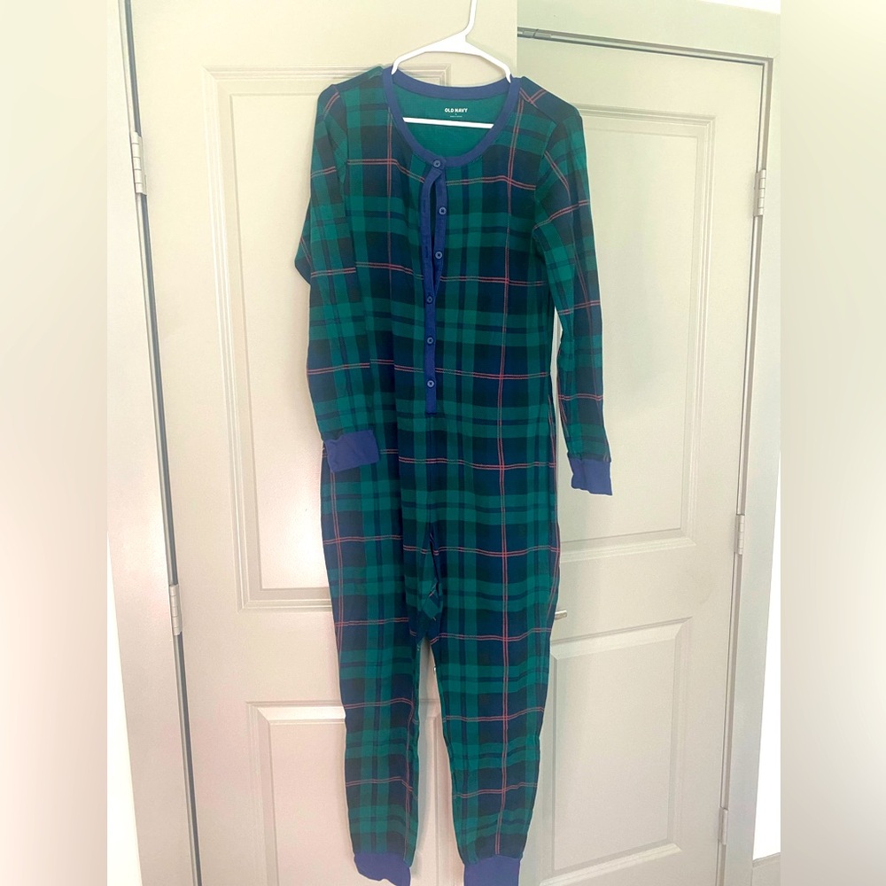 Thermal PJ onesie. Dark green plaid. Size L. Hardly worn!
